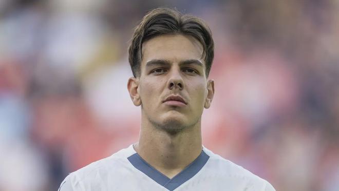 最终在小组 最终在小组