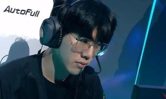 集体运动中 集体运动中